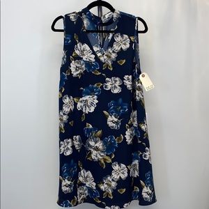 b-sharp Dress Floral Key Hole Tunic Style